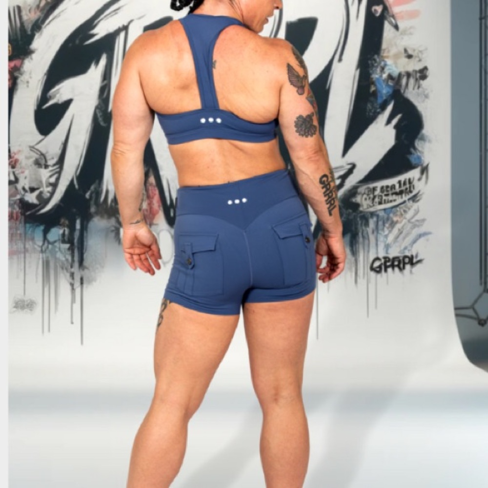 GRRRL BLUE SHORTS - Picture 4 of 9